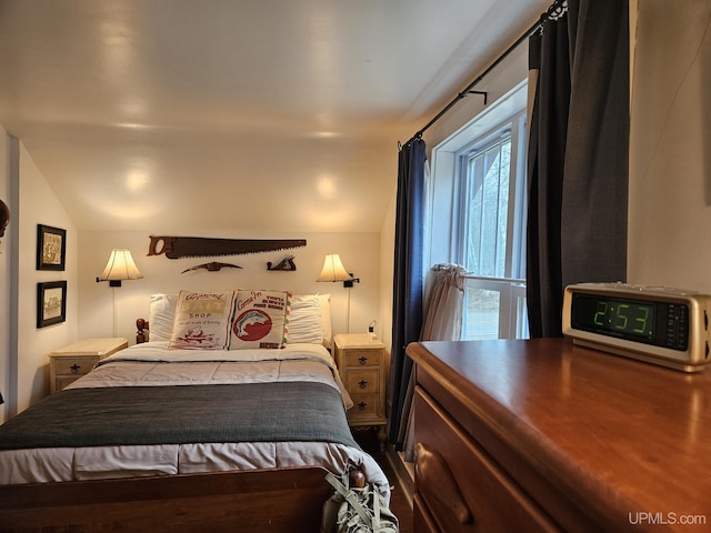N15505 Black River Rd, Ironwood, MI 49938 - bedroom featuring lofted ceiling
