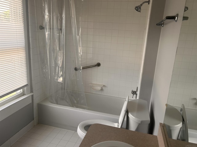 full bathroom featuring shower / bath combo, toilet, vanity, tile patterned flooring, and baseboards