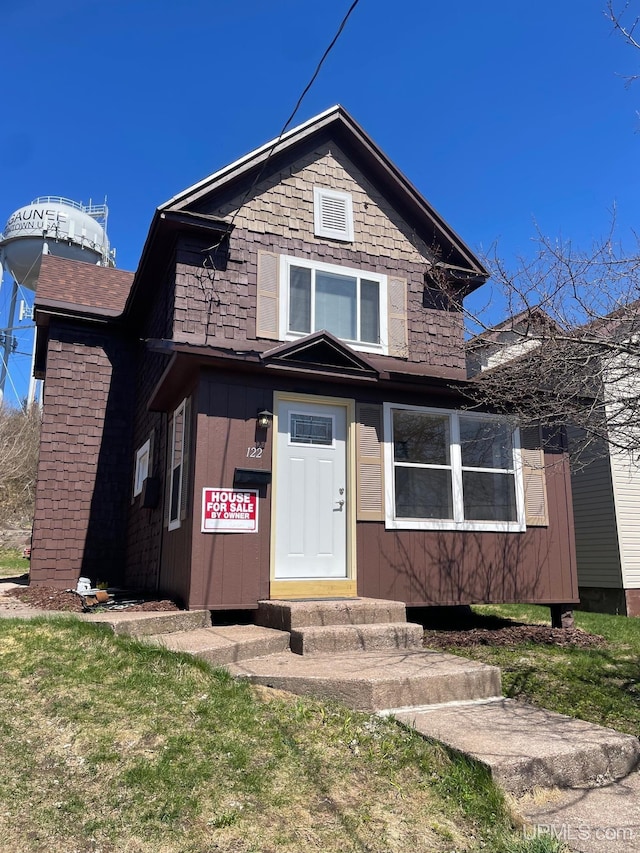 122 Rock St, Negaunee, MI 49866 - view of front facade with entry steps