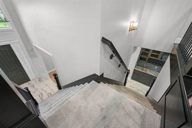 835 Crestwood Ln, Rochester Hills, MI 48309 - view of stairway