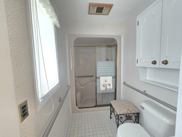 2707 Inverness Dr, Bay City, MI 48706 - full bath with a stall shower and toilet