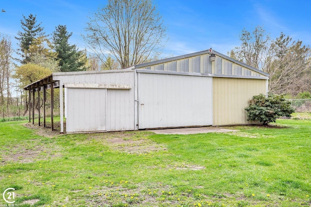 6424 Hunters Creek Rd, Imlay City, MI 48444 - view of pole building featuring a lawn