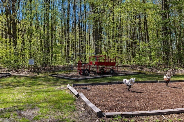 53633 Cherrywood Dr, Shelby Twp, MI 48315 - view of property's community featuring a yard