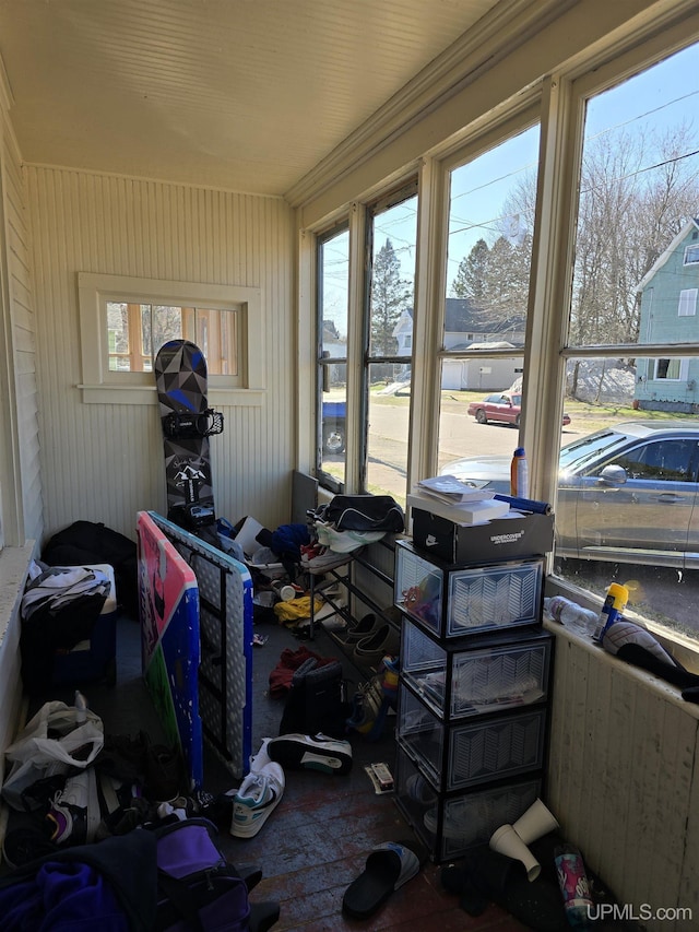 118 S Tamarack St, Laurium, MI 49913 - view of sunroom / solarium