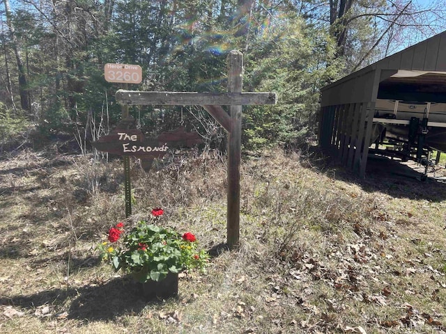 3260 Herron Dr, Gwinn, MI 49841 - view of yard