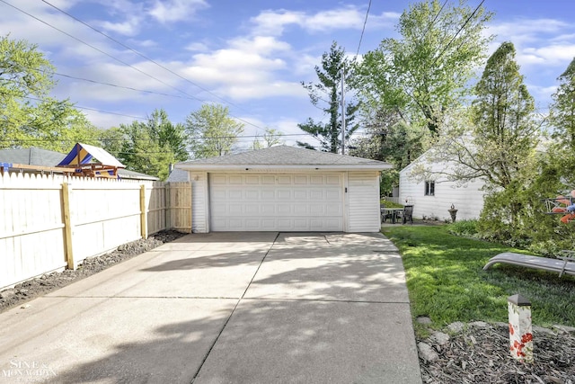 view of detached garage
