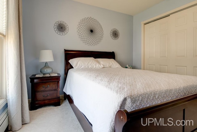 212 S 1st Ave, Escanaba, MI 49829 - carpeted bedroom with a closet