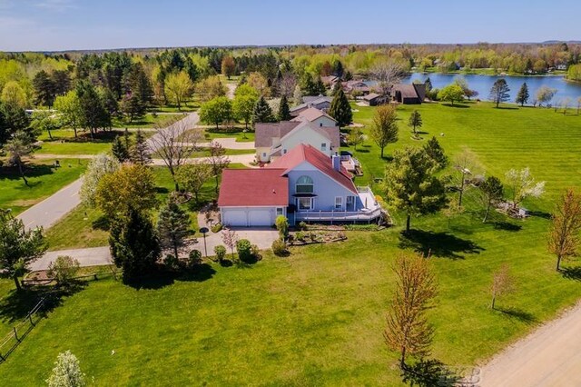 1726 Berkshire Dr, Gladwin, MI 48624 - aerial view of property and surrounding area featuring a nearby body of water