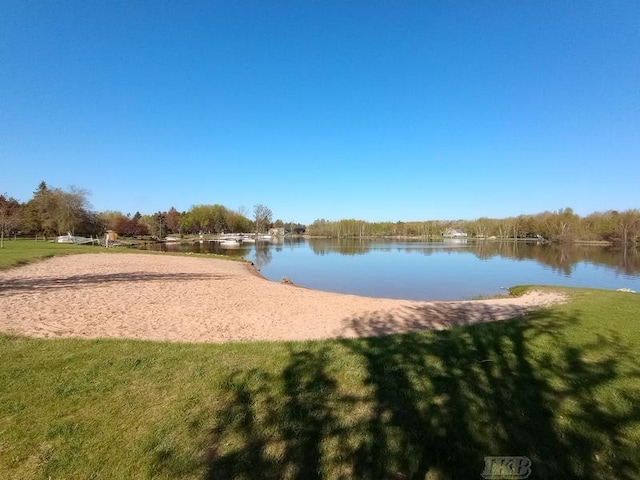 1726 Berkshire Dr, Gladwin, MI 48624 - water view