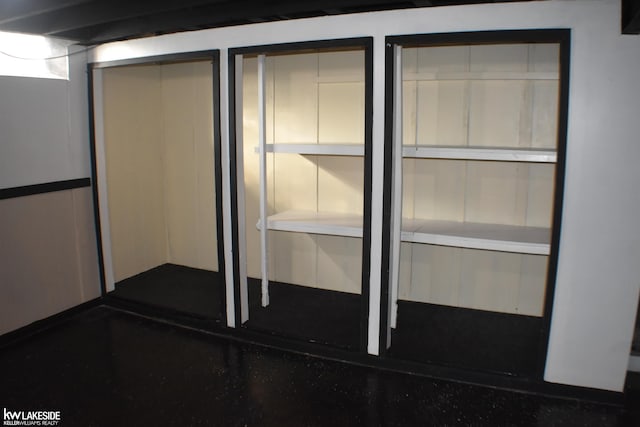 19508 Salisbury St, Saint Clair Shores, MI 48080 - view of closet