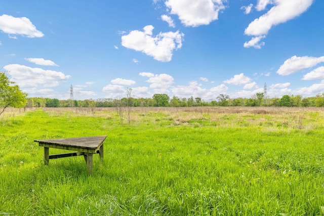 view of yard with a view of countryside