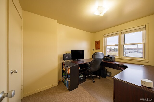 405 Mustang St, Gwinn, MI 49841 - office space with light carpet