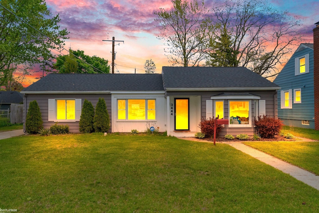 3444 Maple St, Port Huron, MI 48060 - view of front of property featuring a yard and roof with shingles