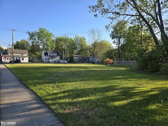 Johnson St, Almont, MI 48003
