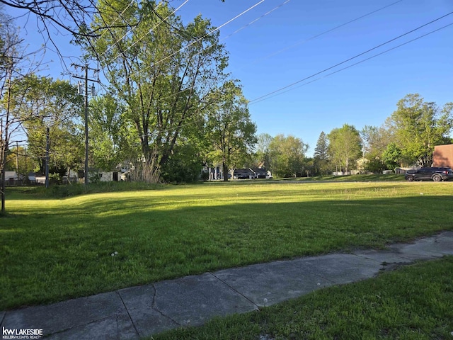 Johnson St, Almont, MI 48003