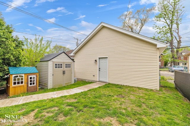 1117 Lakepointe St, Grosse Pointe Park, MI 48230 - view of shed