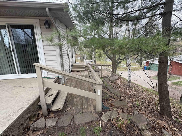 303 Jonathon Carver Rd, Marquette, MI 49855 - view of yard