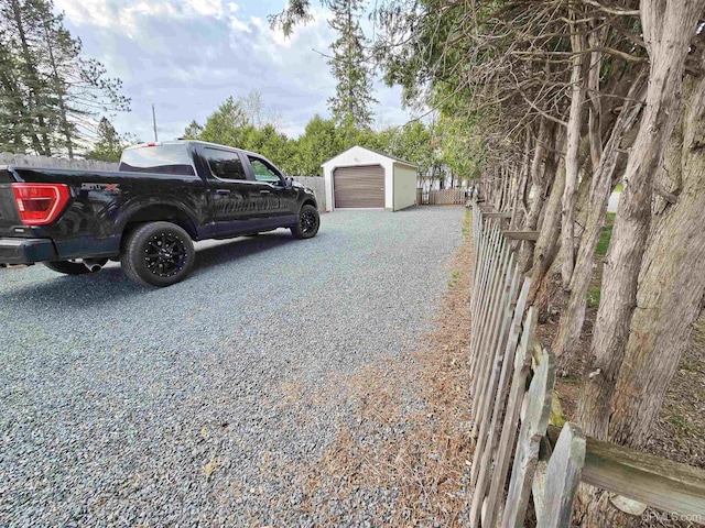 1400 W B St, Iron Mountain, MI 49801 - view of dirt / gravel driveway