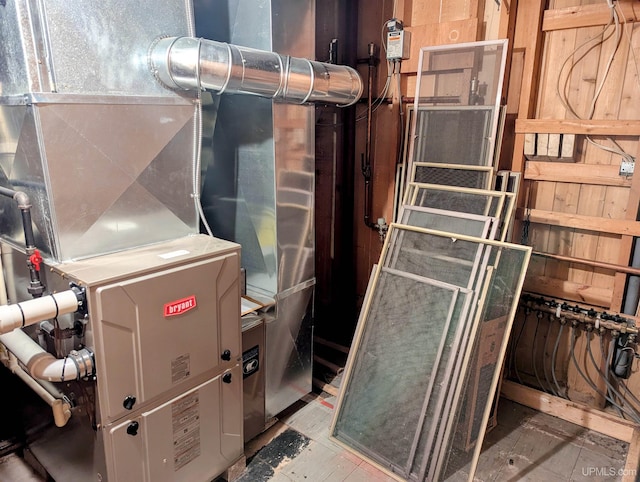 1002 Allouez Rd, Marquette, MI 49855 - utilities featuring heating unit