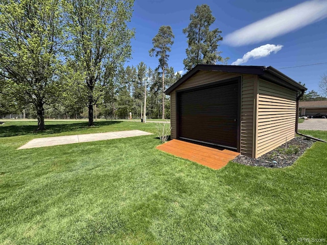 102 Forest Dr, Norway, MI 49870 - view of outdoor structure with an outbuilding