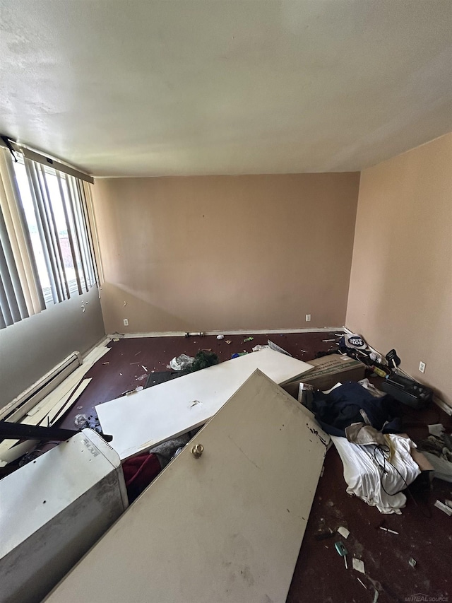 16501-16561 Greenfield Rd, Detroit, MI 48235 - spare room with baseboards