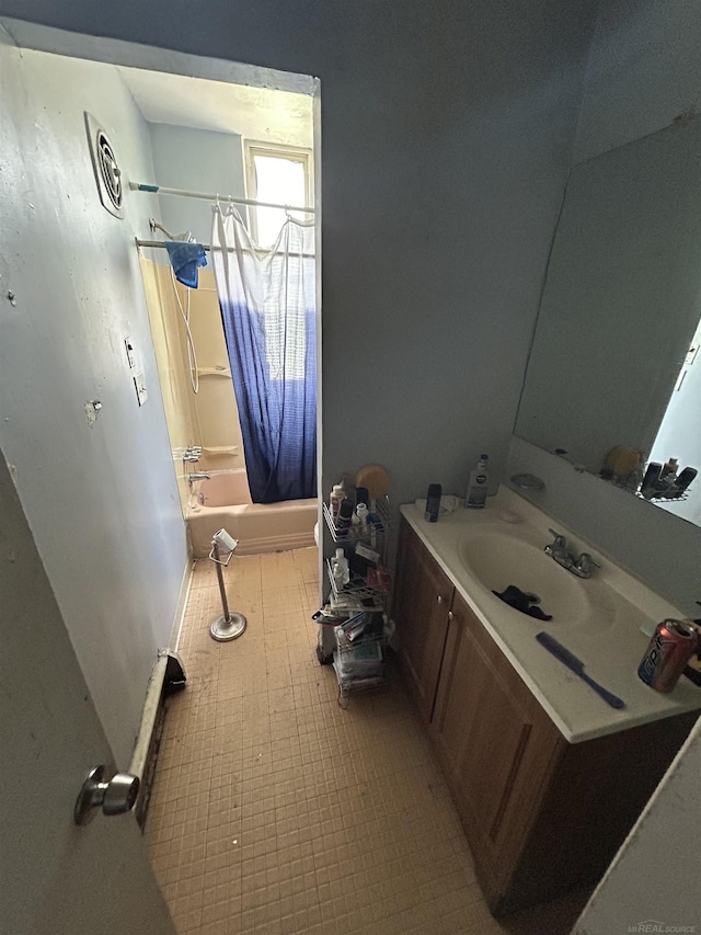 16501-16561 Greenfield Rd, Detroit, MI 48235 - full bathroom with shower / bathtub combination with curtain, vanity, and baseboards