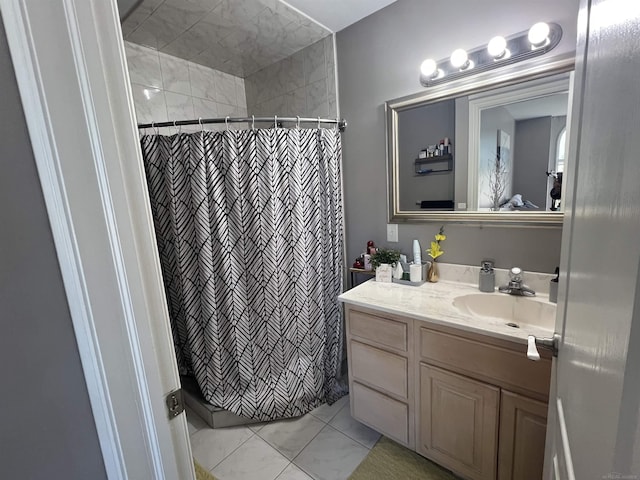 53641 Buckingham Ln, Shelby Twp, MI 48316 - bathroom with vanity and tiled shower