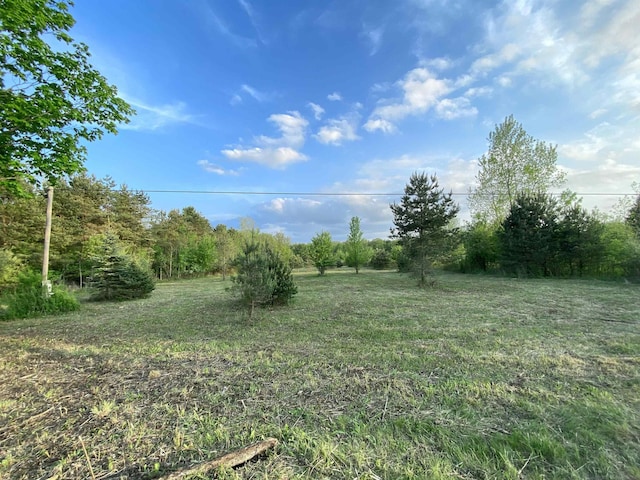 17344 33 Mile Rd, Armada, MI 48005