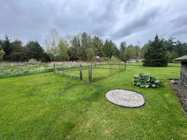 4550 Calhoun Rd, Beaverton, MI 48612 - view of yard