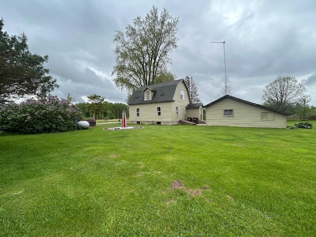 4550 Calhoun Rd, Beaverton, MI 48612 - view of grassy yard