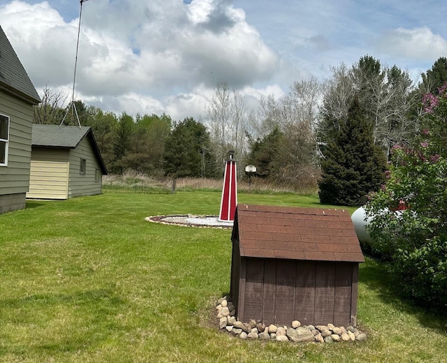 4550 Calhoun Rd, Beaverton, MI 48612 - view of green lawn