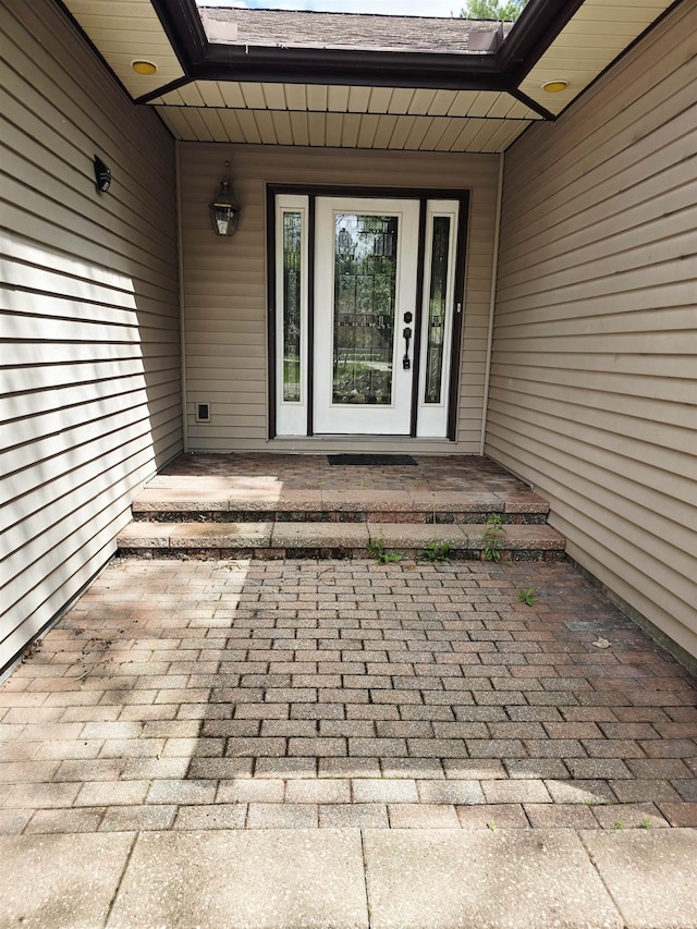41 W River Dr, Gladwin, MI 48624 - entrance to property with covered porch
