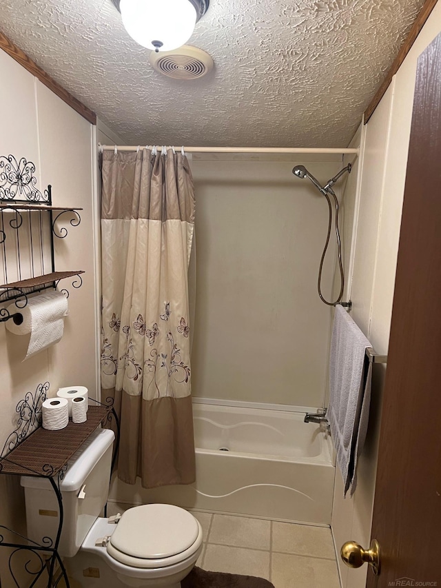 3065 S Curtisville Rd, South Branch, MI 48761 - bathroom featuring shower / tub combo with curtain, a textured ceiling, toilet, and tile patterned floors