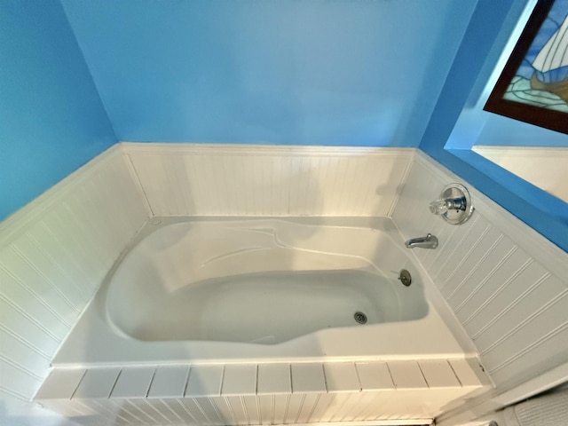 555 W Saxton Rd, Sanford, MI 48657 - full bath featuring a bath