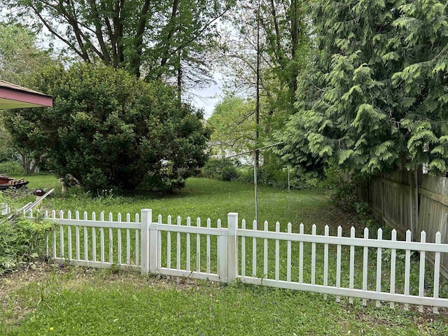 63150 Mound Rd, Washington Twp, MI 48095 - view of yard