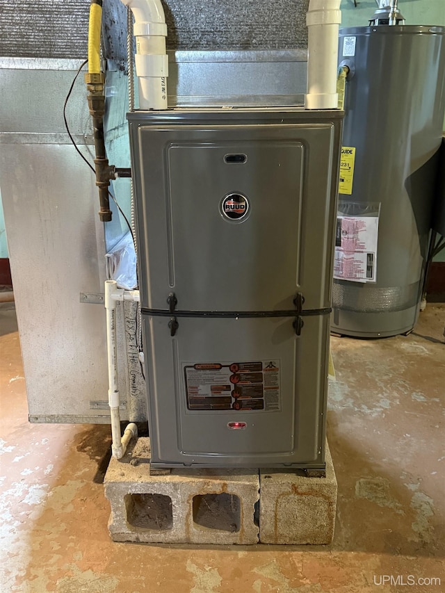 404 W Ludington St, Iron Mountain, MI 49801 - utilities featuring water heater