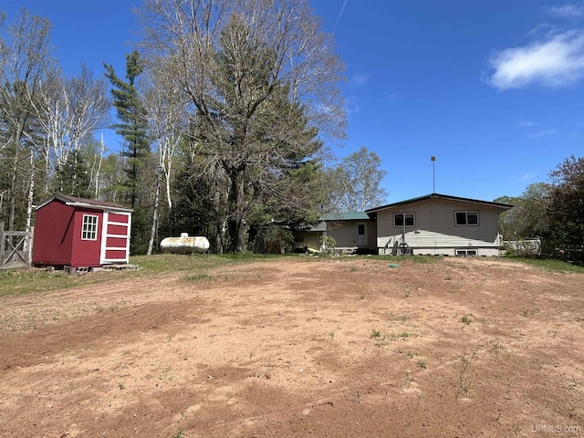 381 Mangum Rd, Marquette, MI 49855 - view of yard