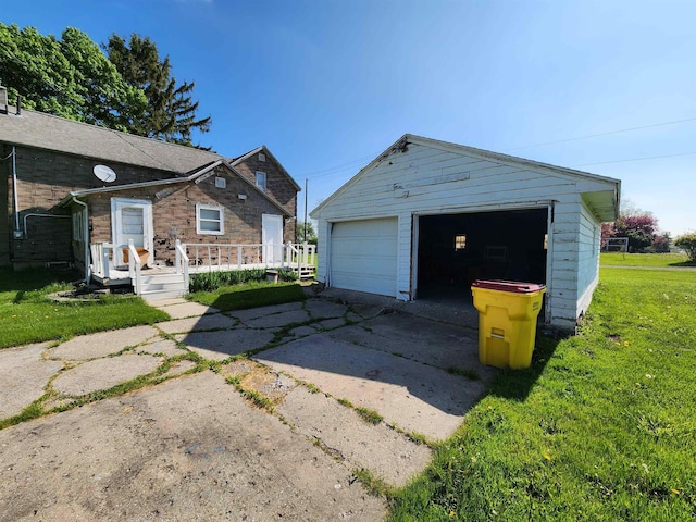 4680 E Kent Rd, Freeland, MI 48623 - view of detached garage