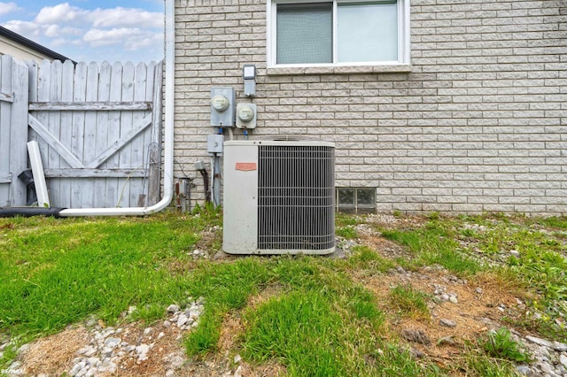 37601 Dartmouth Dr, Sterling Heights, MI 48310 - exterior view of central air condition unit and electric meter
