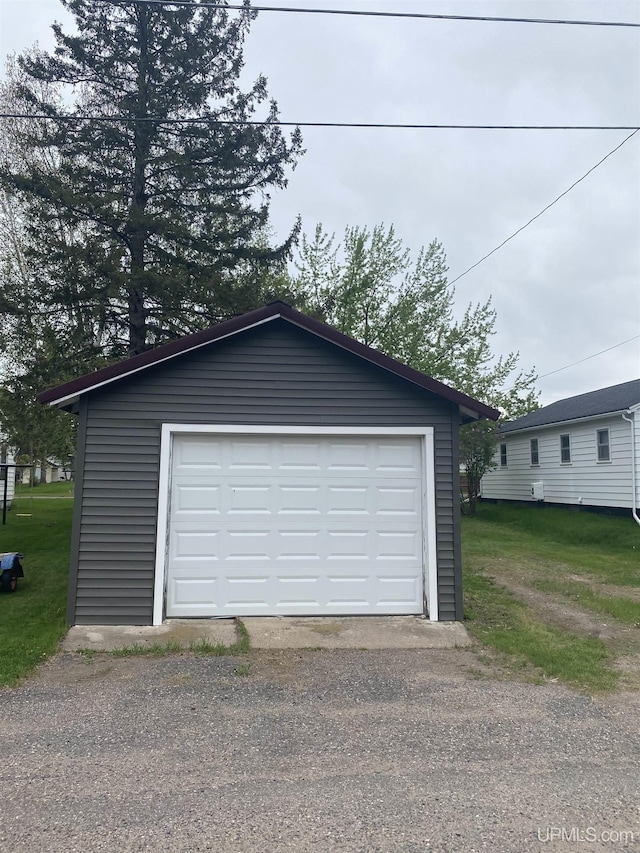 317 Lane Ave, Iron Mountain, MI 49802 - view of detached garage