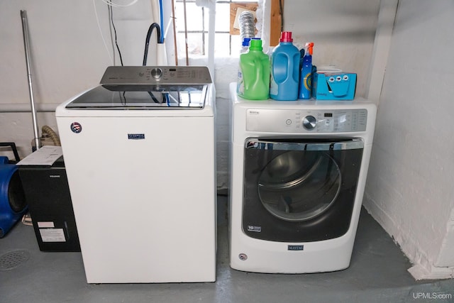 120 E Prospect St, Marquette, MI 49855 - washroom featuring washer and dryer
