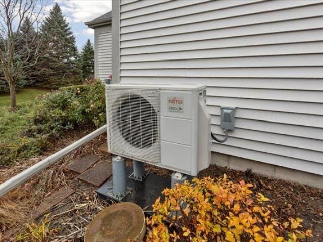 5631 W Spring Knoll Dr, Bay City, MI 48706 - exterior view of a cooling unit