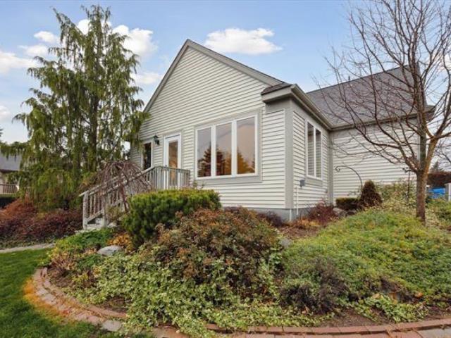 5631 W Spring Knoll Dr, Bay City, MI 48706 - view of property exterior