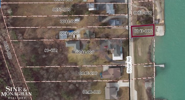 2740 River Rd, Marysville, MI 48040 - aerial overview of property's location with property parcel outlined