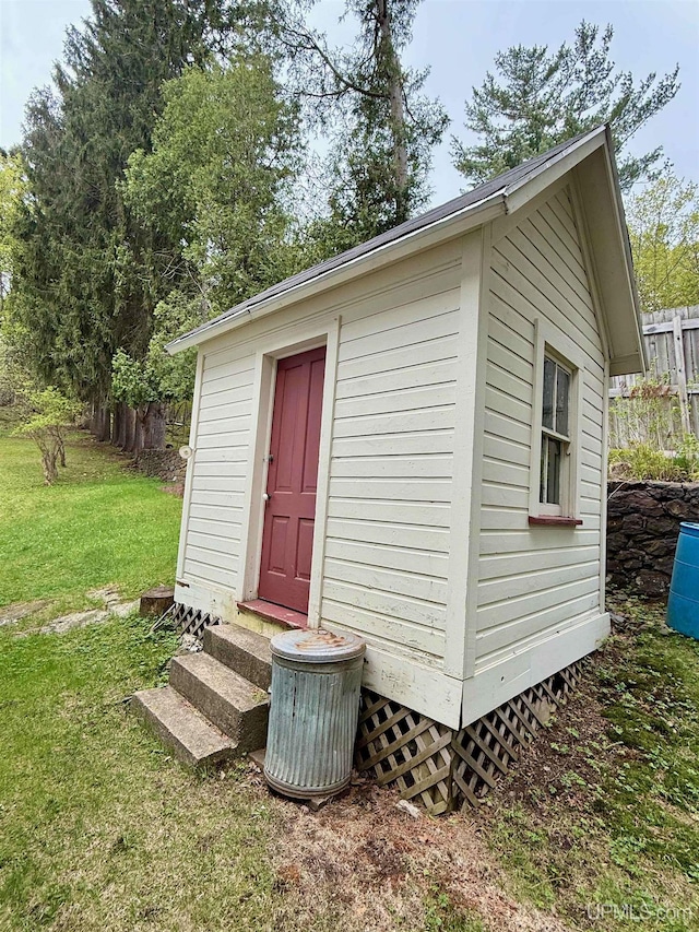 300 Jasper St, Ishpeming, MI 49849 - view of outdoor structure with entry steps
