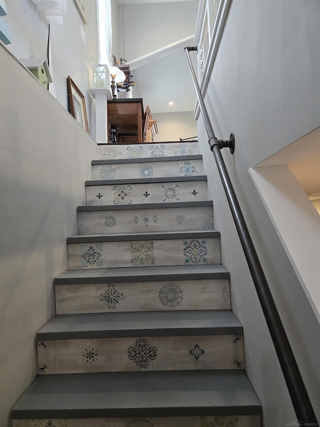 2450 N Lakeshore Rd, Carsonville, MI 48419 - view of stairway