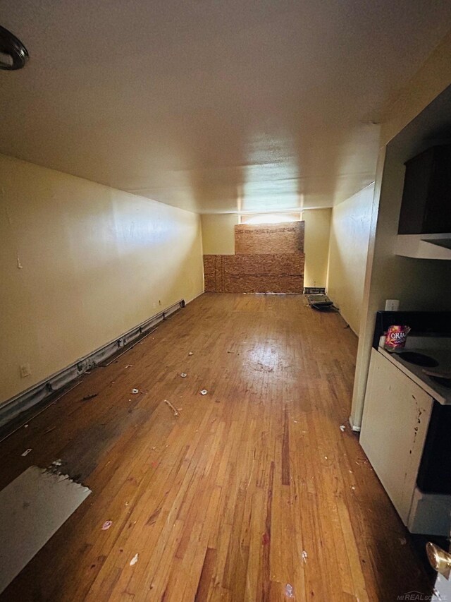 16600-16620 Greenfield Rd, Detroit, MI 48235 - spare room featuring hardwood / wood-style floors