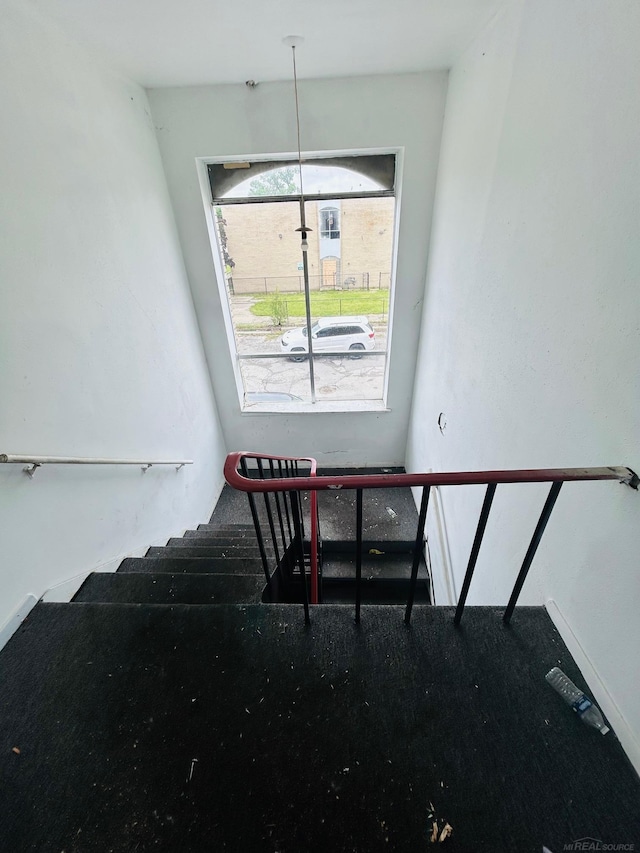 16600-16620 Greenfield Rd, Detroit, MI 48235 - view of staircase