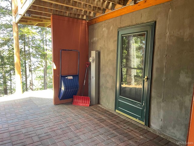 6856 Five Mile Point Rd, Allouez, MI 49805 - view of doorway to property
