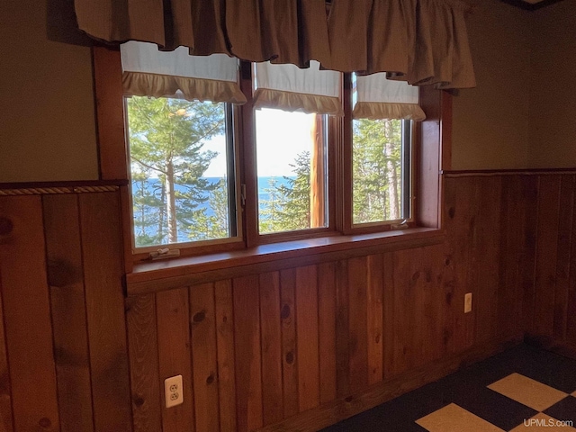 6856 Five Mile Point Rd, Allouez, MI 49805 - detailed view of wooden walls